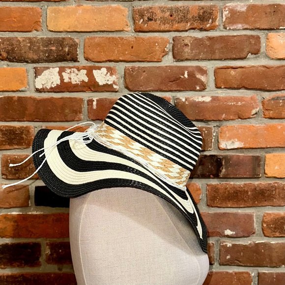 Nicole Marciani Navy Striped Floppy Straw Hat - Picture 2 of 6
